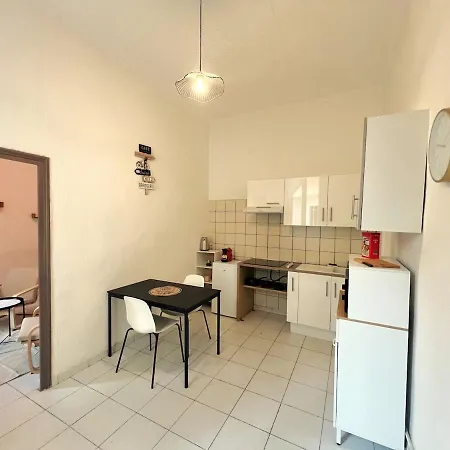 Apartment T2 Proche Centre Nîmes